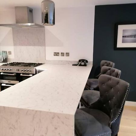 New Town House With *Free Allocated Parking* Apartamento Brighton Exterior foto