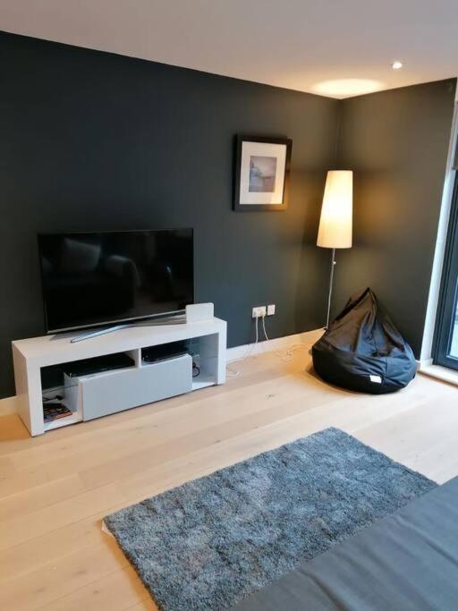 New Town House With *Free Allocated Parking* Apartamento Brighton Exterior foto