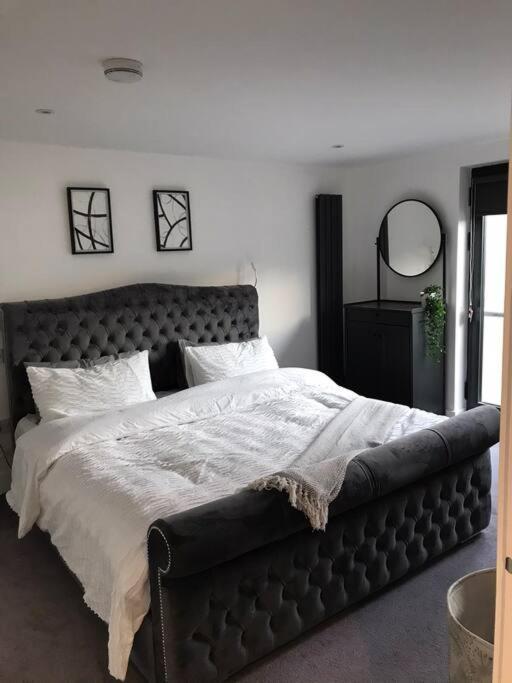 New Town House With *Free Allocated Parking* Apartamento Brighton Exterior foto